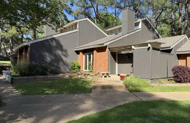 200 Woodgreen Drive Apt #2 photos photos