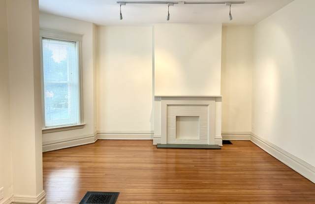 4351 N. Hermitage Ave. - 2N Gallery 4