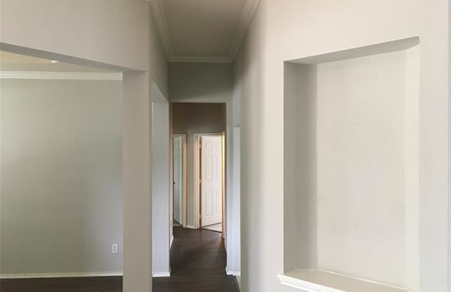 10310 Ambergate Lane Gallery 4