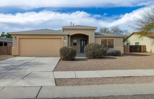 3 Bedroom 2 Bathroom with Den photos photos