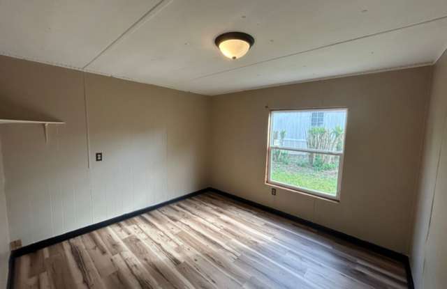 Country Living in the City Gallery 4