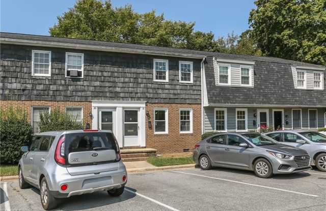 30 Forsyth Street - 30 Forsyth Street, Thomasville, NC 27360