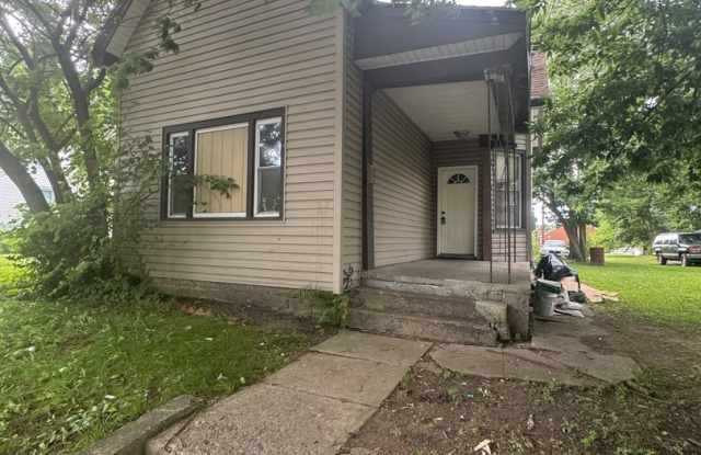 927 Heaton Avenue photos photos