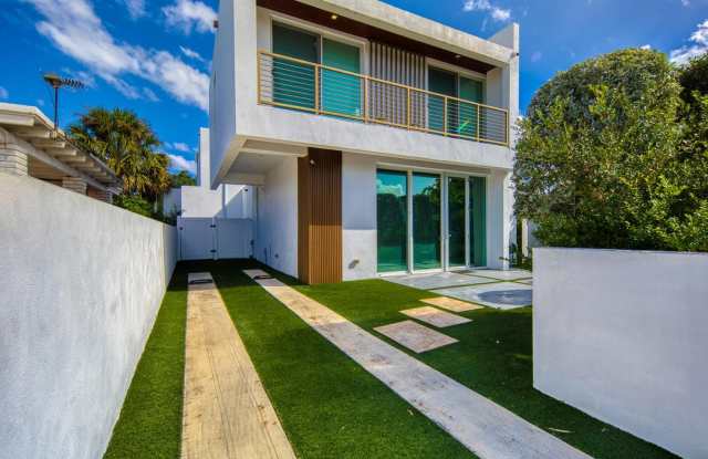 714 6th Avenue N photos photos