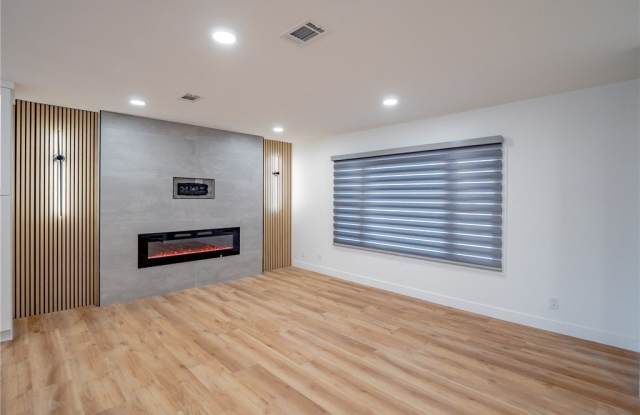 4356 Cloverhill Court Gallery 3