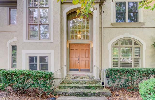 1018 Pleasance Grv Gallery 3