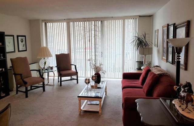 100 WEST AVENUE photos photos