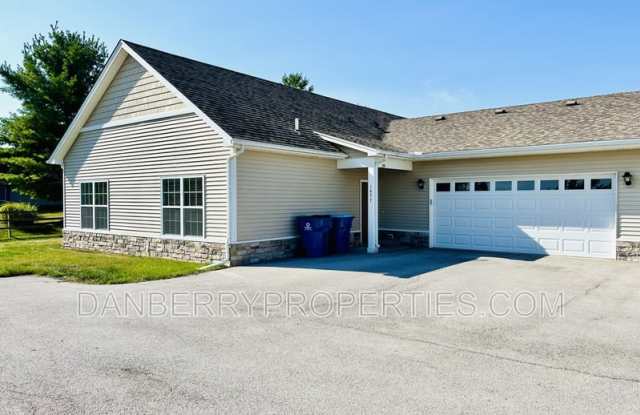 1477 River Park Lane - 1477 River Park Lane, Waterville, OH 43566