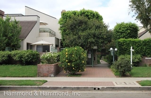 18757 Hatteras St. #18 - 18757 Hatteras Street, Los Angeles, CA 91356