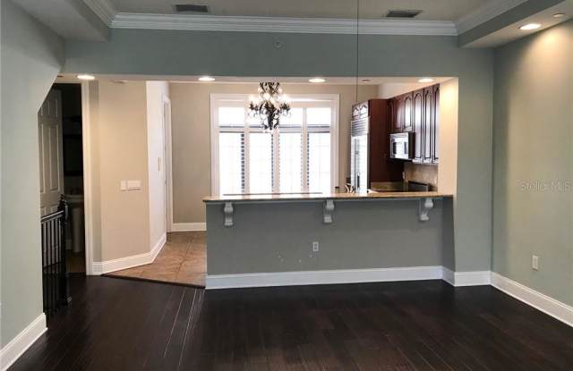 809 NICK BAY PLACE Gallery 4