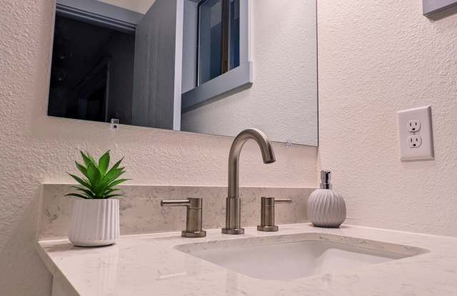 1325 East Syringa Drive photos photos
