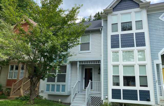 9617 PIERRPONT STREET - 9617 Pierrpont Street, Burke, VA 22015