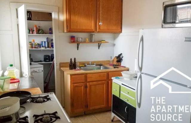 2610 West Gunnison St. photos photos