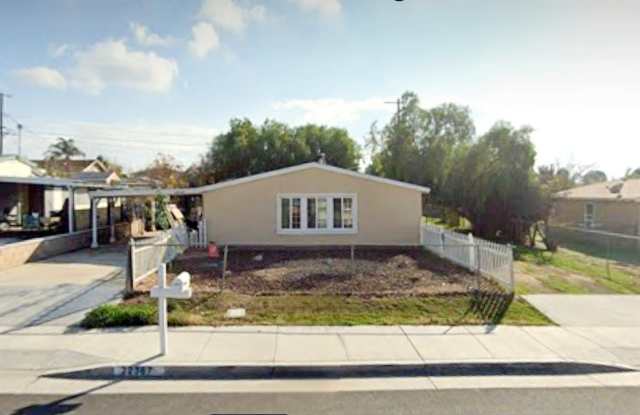 22367 Farragut Avenue photos photos