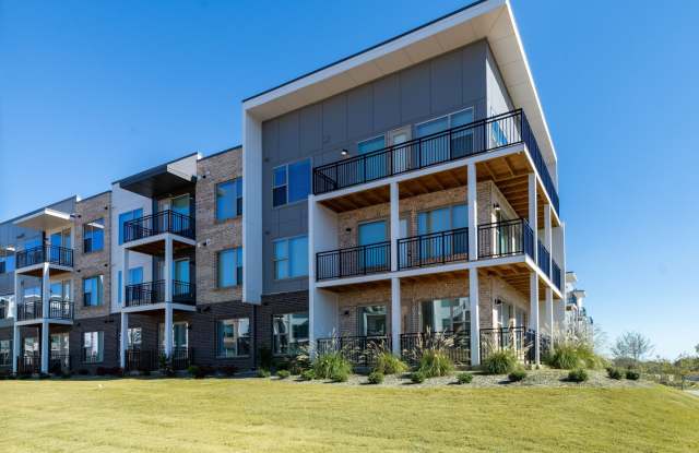 Taryn at 401 photos photos Taryn at 401 photos photos