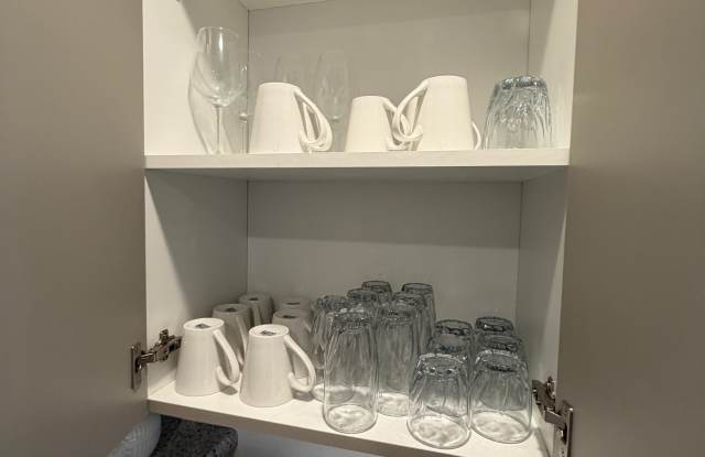 310 Oakley Place Gallery 2