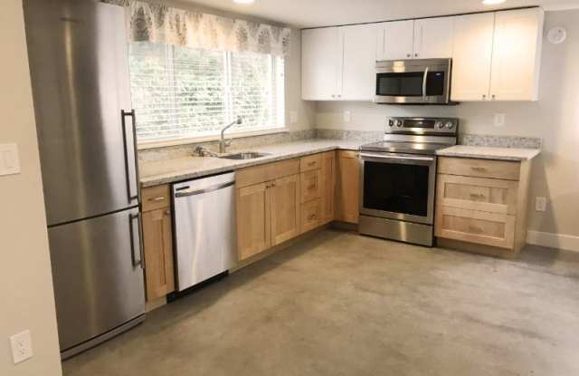 3712 29th Ave W - 3712 29th Avenue West, Seattle, WA 98199