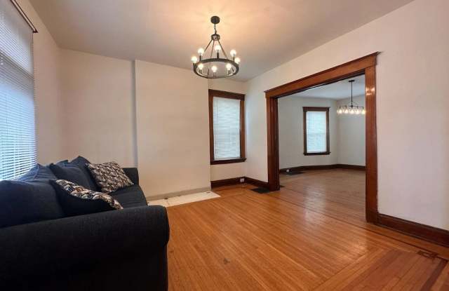 3550 Woodburn Avenue photos photos