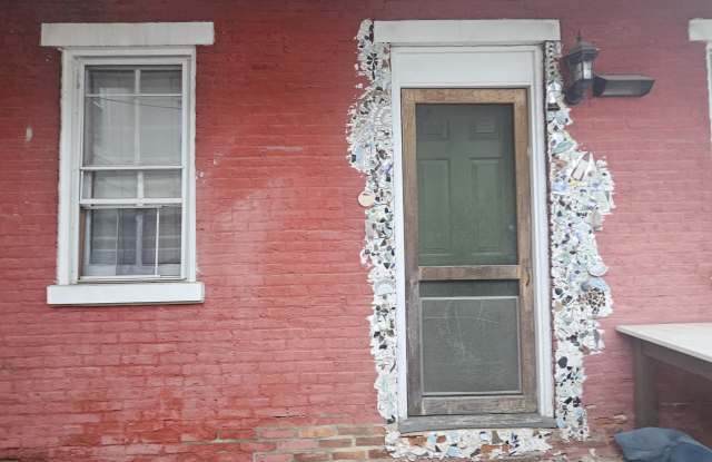 313 N Mulberry St - 2 Gallery 1