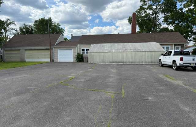 1530 S DELAWARE Street photos photos