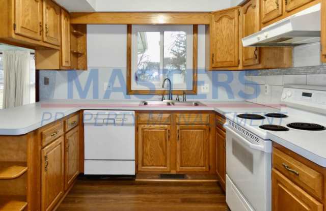 Move-In Special: 50% Off First Month’s Rent! photos photos