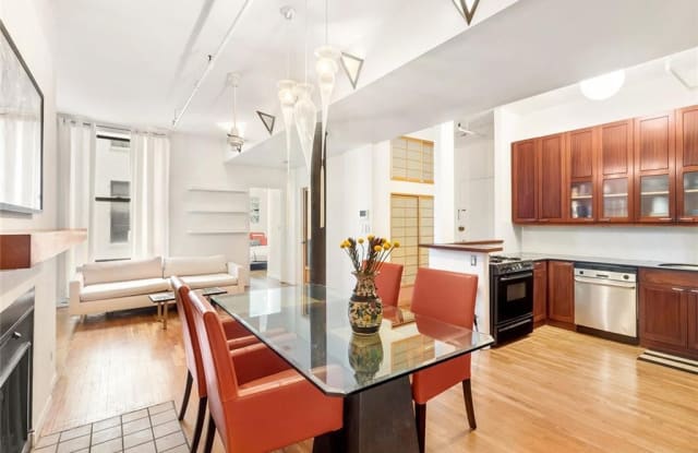426 W Broadway - 426 West Broadway, New York City, NY 10012