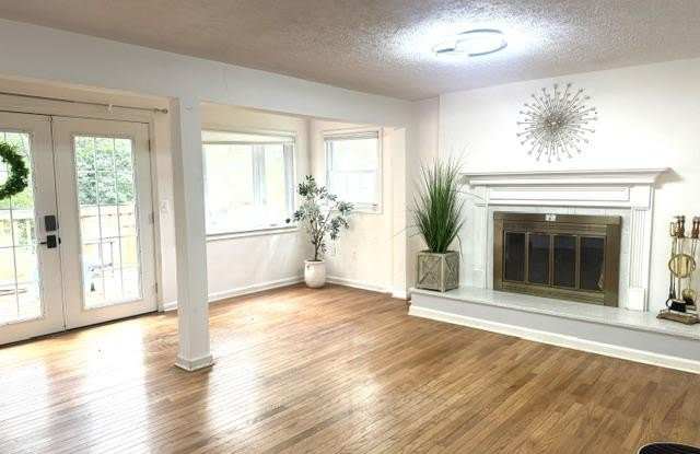 9409 STARLIT PONDS Drive Gallery 2