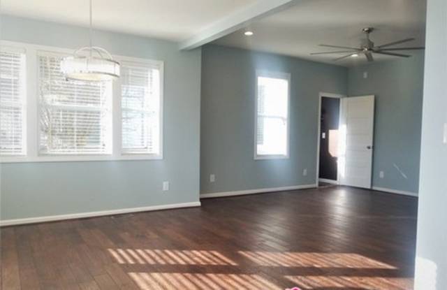 1206 Dekalb Avenue North East Gallery 3