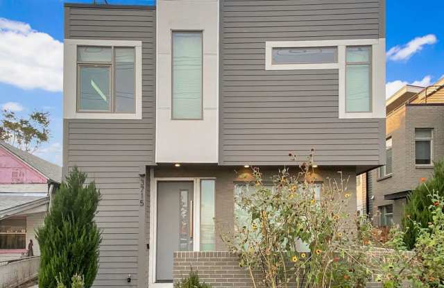 Modern 4BD, 3BA LoHi Townhome with Rooftop Deck photos photos