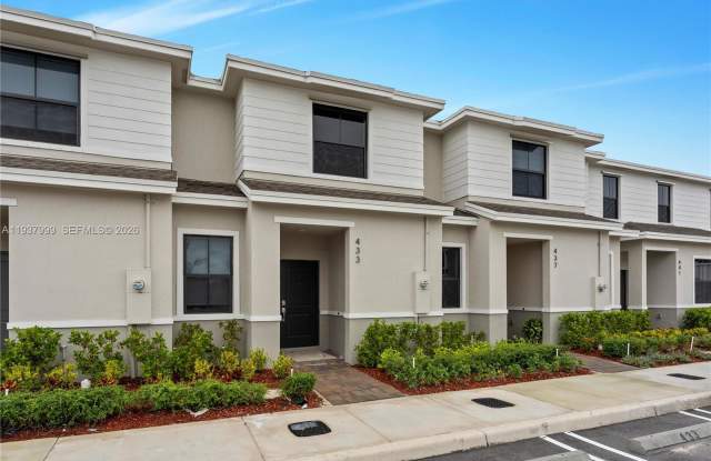 433 Northeast 12th Street - 433 Northeast 12th Street, Florida City, FL 33034