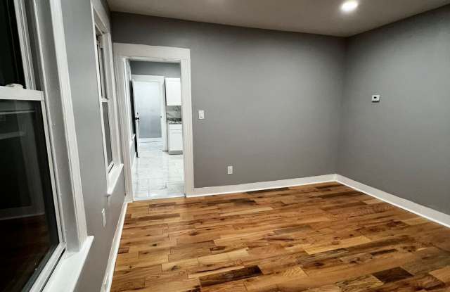 272 Davenport Street - 2 photos photos