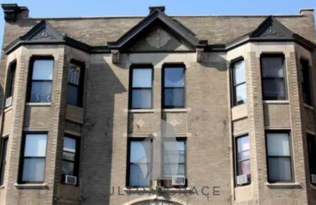 906 W Montrose Ave photos photos