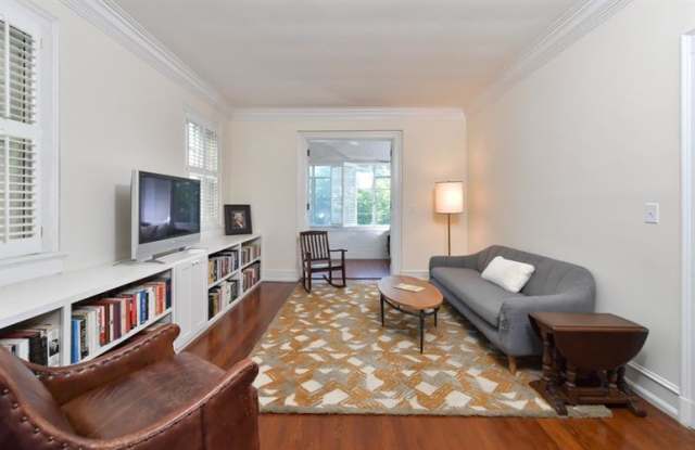 93 Peachtree Place NE Gallery 2