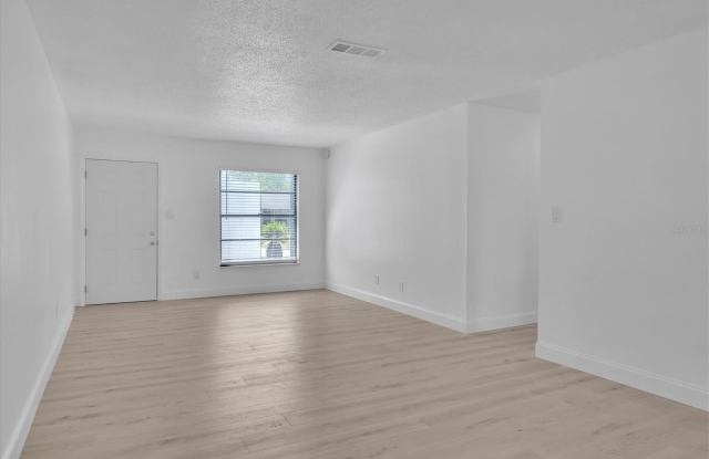 2840 CENTRAL Drive Gallery 4