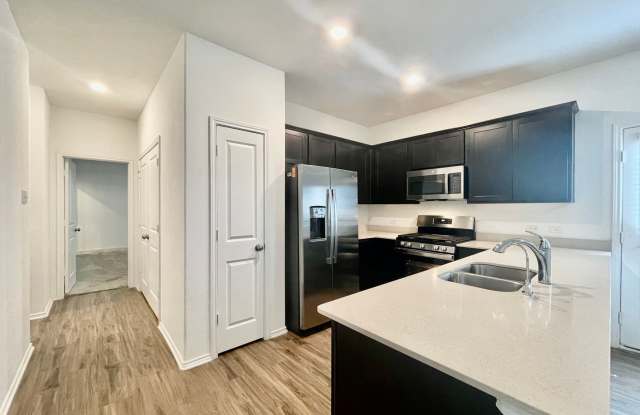 Newly Built  Ready Now! photos photos