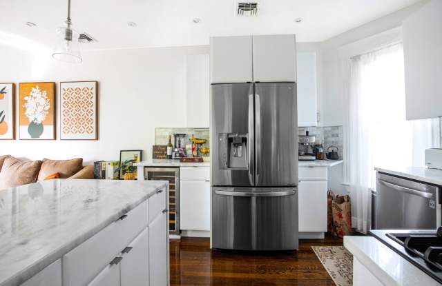 Gorgeous, updated 2 bed condo in Brookline! photos photos