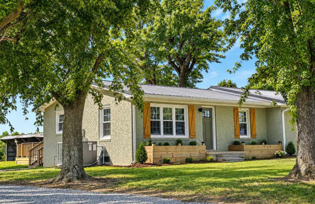 7227 North Pinson Road Gallery 2