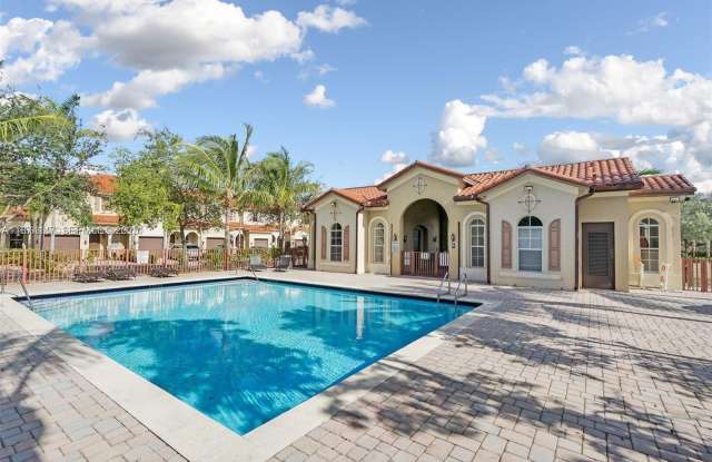 1048 NE 208th St photos photos