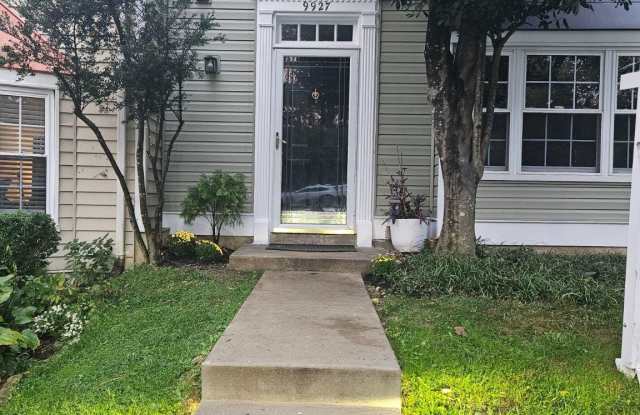 9927 BLAKE Lane Gallery 1
