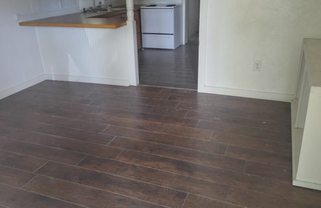 607 E Apache St. photos photos