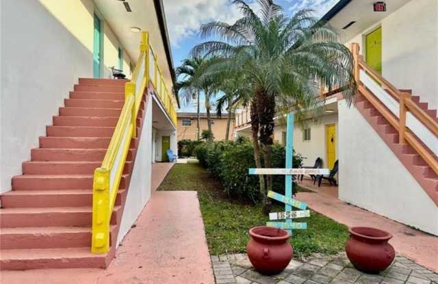 1556 SW 5th Pl - 1556 Southwest 5th Place, Fort Lauderdale, FL 33312