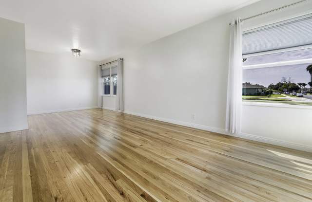 4906 Fidler Avenue Gallery 3