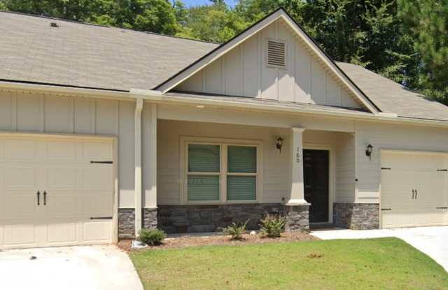 Beautiful 2 Bedroom 2 Bath off of Meriweather Road. *Coming Soon* photos photos