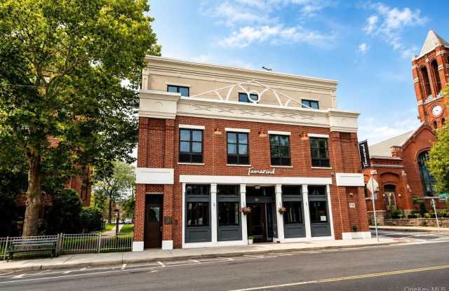 20 S Broadway Gallery 1