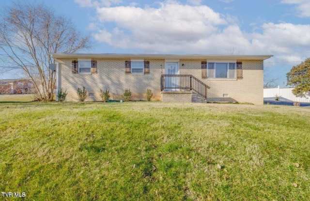 4113 East Englewood Boulevard - 4113 West Englewood Boulevard, Johnson City, TN 37601