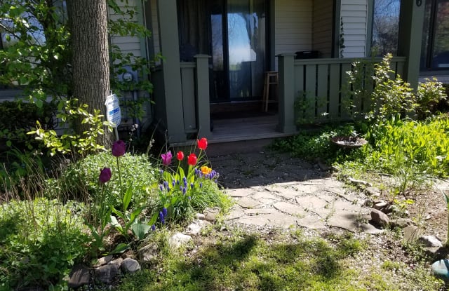 686 Broadway - 686 Broadway, Rochester, NY 14607