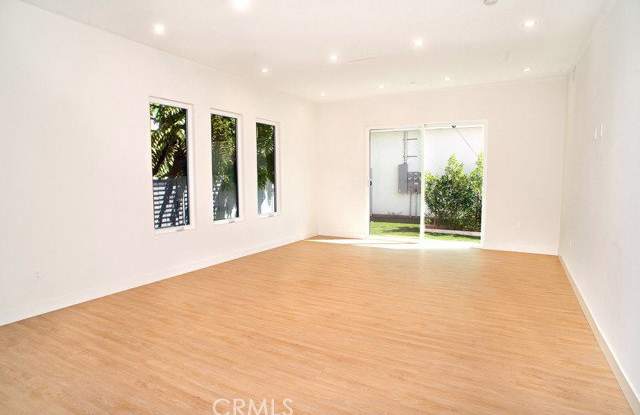 5618 Buffalo Avenue Gallery 4