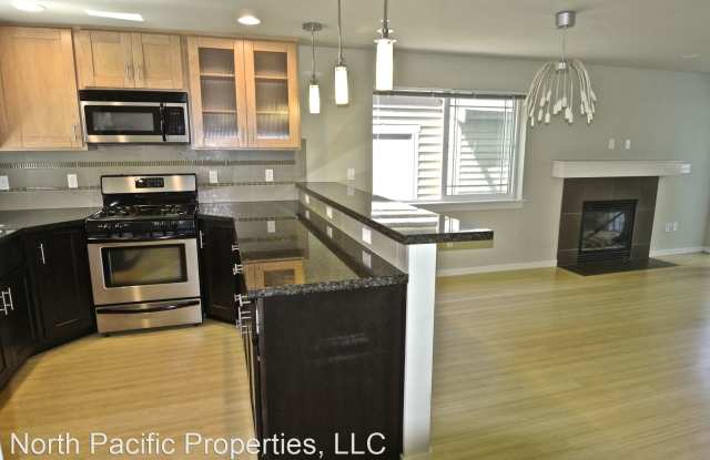 928 NW 52ND ST UNIT B - 928 Northwest 52nd Street, Seattle, WA 98107
