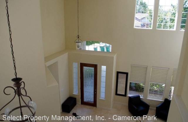 4873 Dalewood Drive Gallery 2