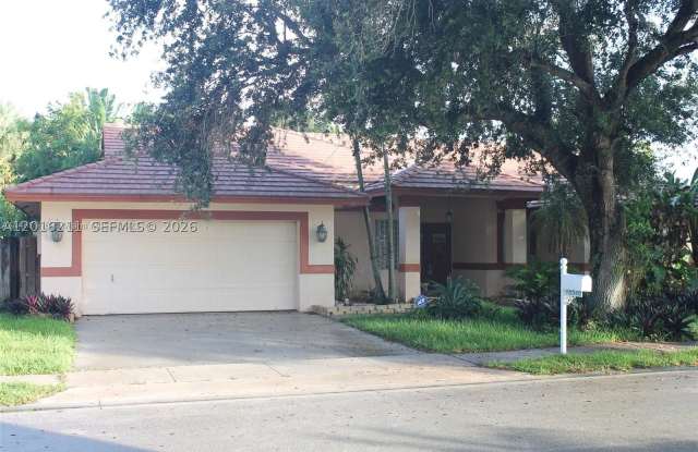 10340 SW 15th St photos photos